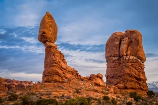 <a href="/shop/nps-collection/arches/balanced-rock">Buy Prints</a>